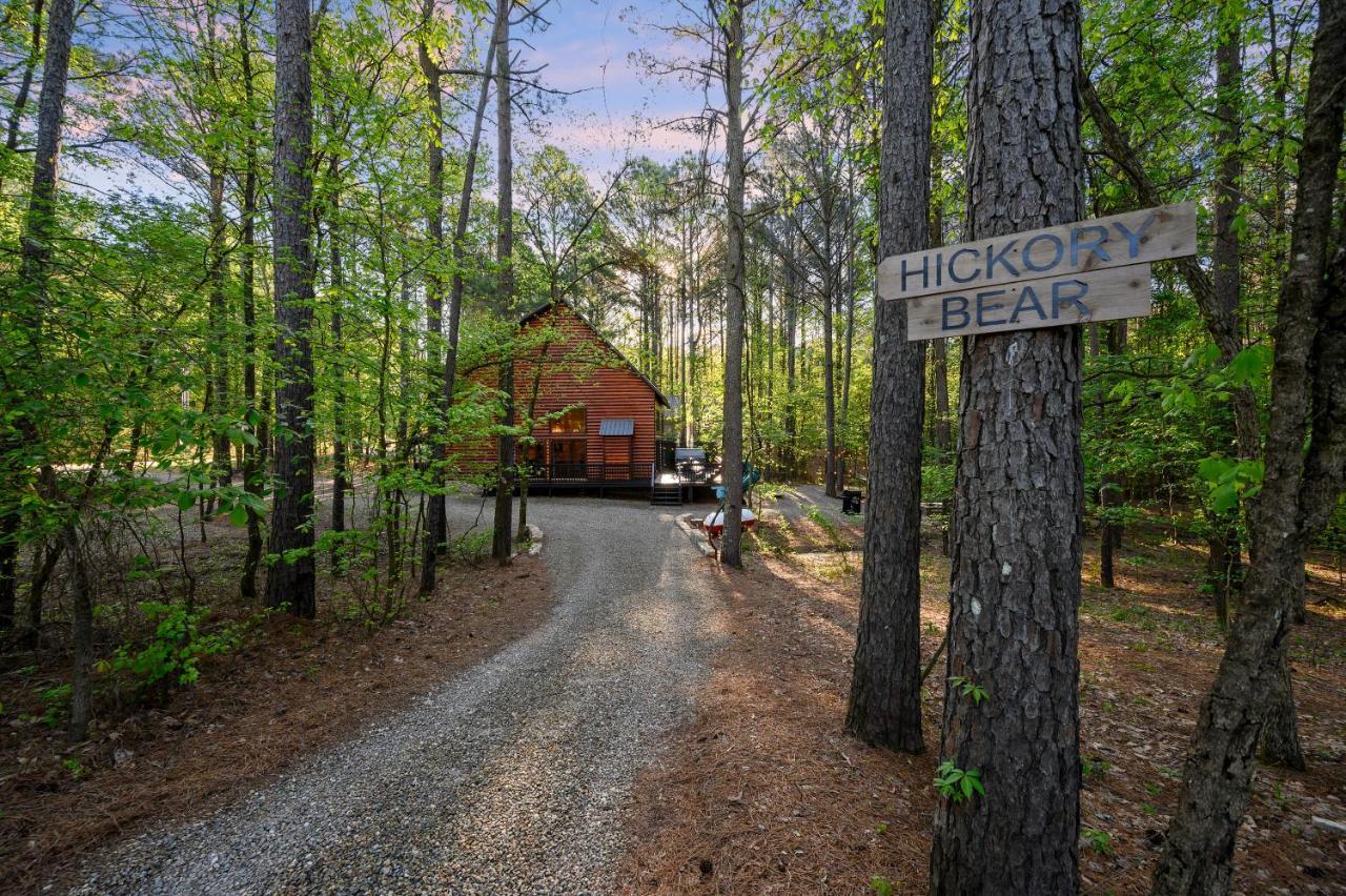 Hickory Bear - Cabin Surrounded By Pines, Sleeps 10, Hot Tub, Fire Pit, Arcade, Foosball Table & Deck Slide Broken Bow Exteriér fotografie